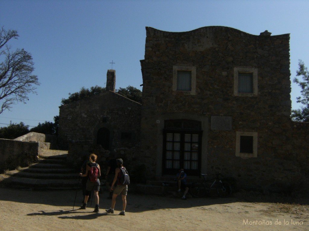 Ermita y Hospicio de Sant Mateu (499 mts.)